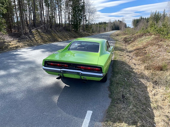 Dodge Charger 13 of 24