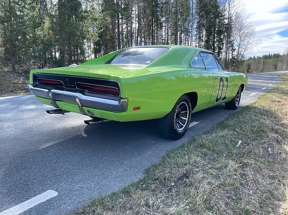 Dodge Charger 2 of 24
