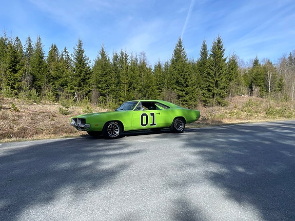 Dodge Charger 7 of 24
