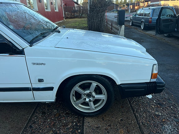 Volvo 740 5 of 14