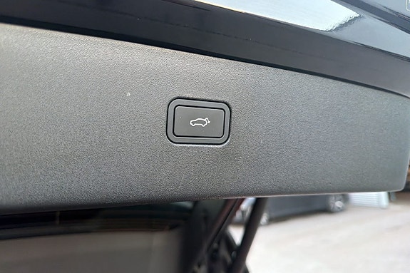 Volvo EX30 18 of 19