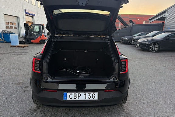 Volvo EX30 17 of 19