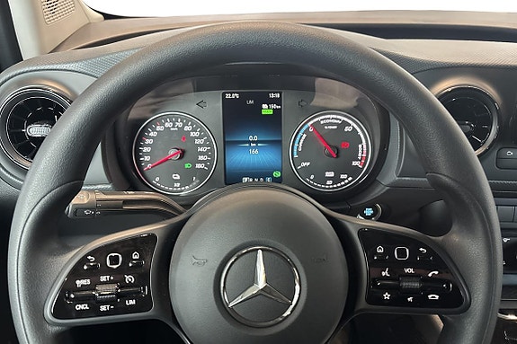 Mercedes-Benz eCitan 10 of 22