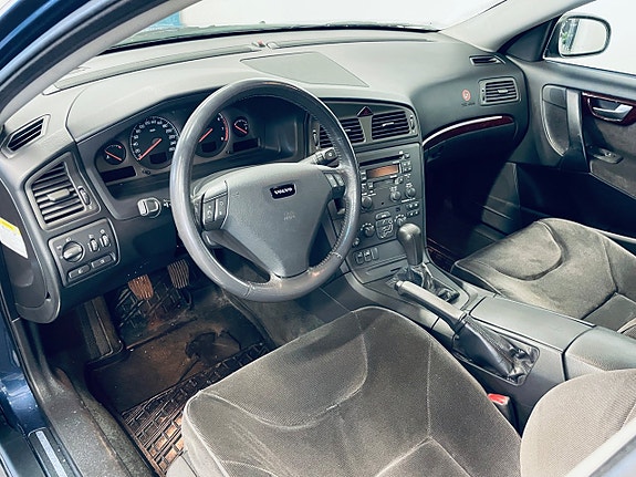 Volvo S60 5 of 10