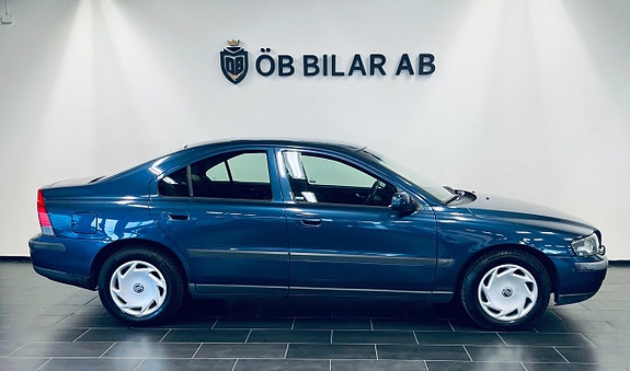 Volvo S60 2 of 10