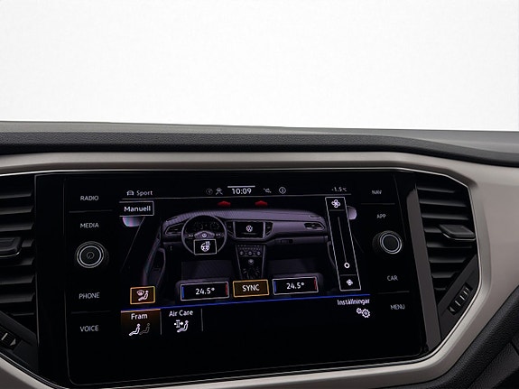 Volkswagen T-Roc 26 of 30