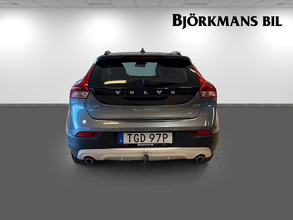 Volvo V40 Cross Country 5 of 14