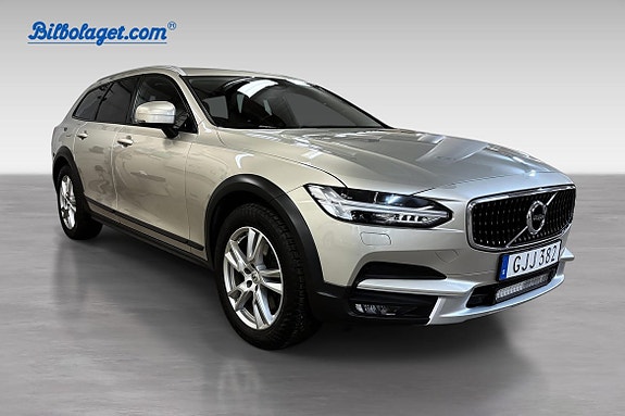 Volvo V90 Cross Country 4 of 13