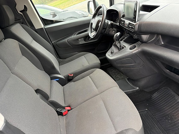 Toyota Proace City 3 of 7