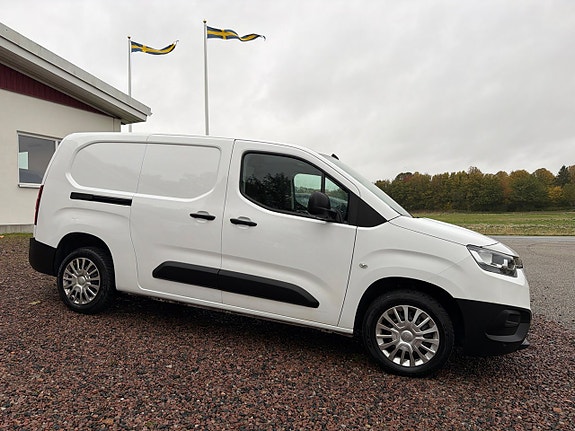 Toyota Proace City 2 of 7