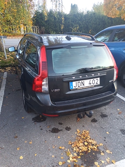 Volvo V50 2 of 4