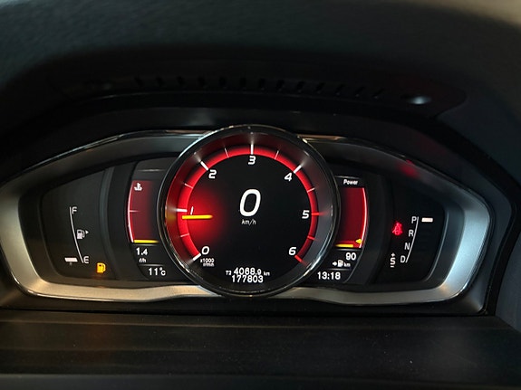 Volvo V60 Cross Country 12 of 18