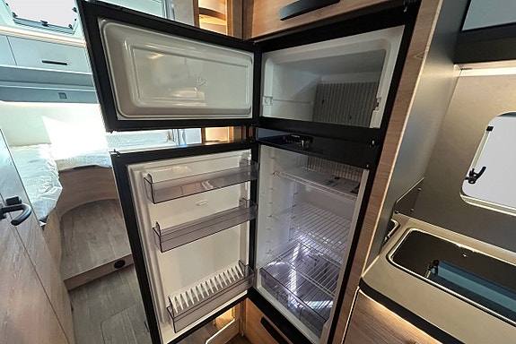 Knaus L!VE I 900 LEG 180hk AUTOMAT LÅGA LÅNGBÄDDAR ALDE 5-Sits 21 of 30