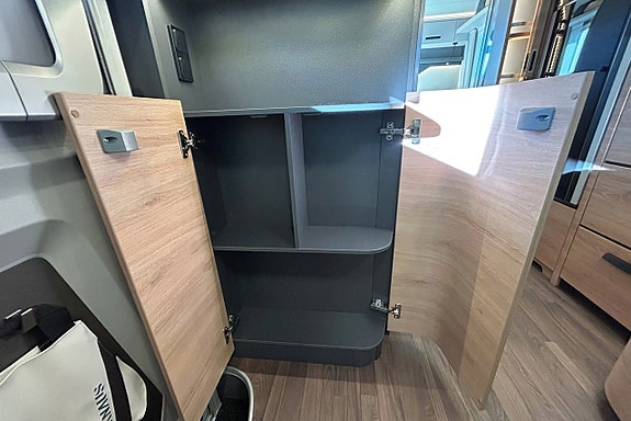 Knaus L!VE I 900 LEG 180hk AUTOMAT LÅGA LÅNGBÄDDAR ALDE 5-Sits 14 of 30
