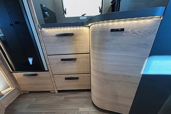Knaus L!VE I 900 LEG 180hk AUTOMAT LÅGA LÅNGBÄDDAR ALDE 5-Sits 19 of 30