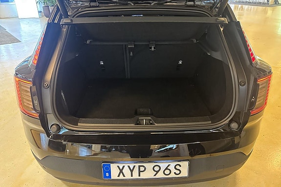 Volvo EX30 13 of 22