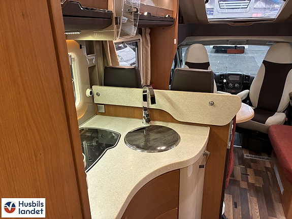 Knaus Sun Ti 650 MF 8 of 14
