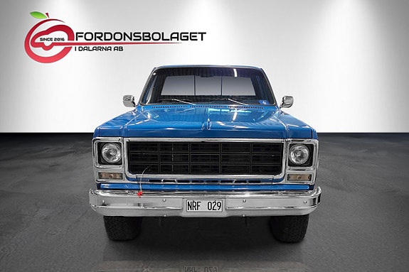 Chevrolet K10 2 of 11