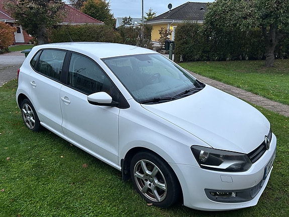 Volkswagen Polo 2 of 7