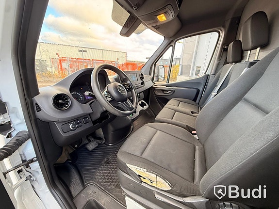 Mercedes-Benz Sprinter 208 9 of 27