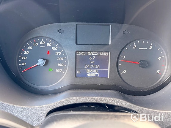 Mercedes-Benz Sprinter 208 13 of 27