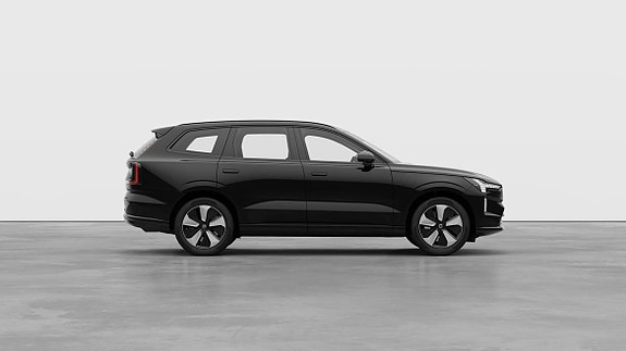 Volvo EX90 12 of 27
