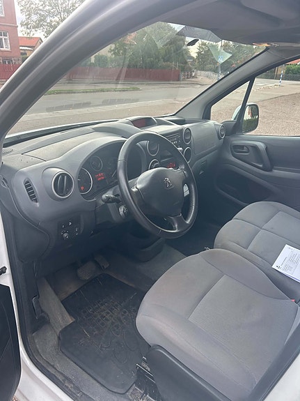 Peugeot Partner Electric 8 of 18