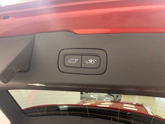 Volvo V60 Cross Country 20 of 30