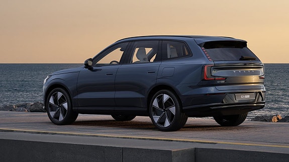Volvo EX90 4 of 25