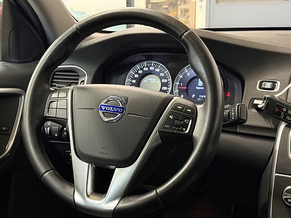 Volvo S60 13 of 26