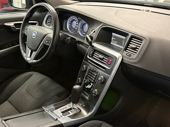 Volvo S60 17 of 26