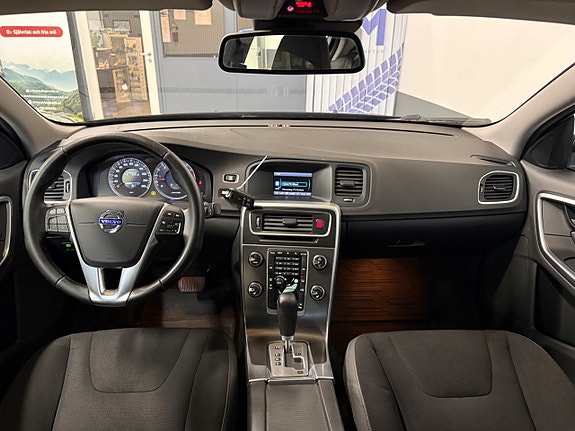 Volvo S60 12 of 26