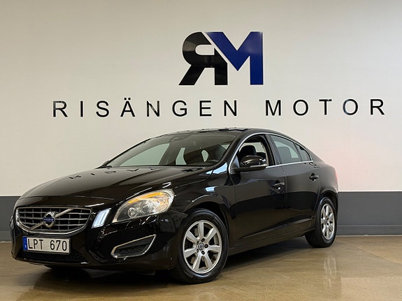 Volvo S60 2 of 26