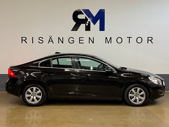 Volvo S60 8 of 26