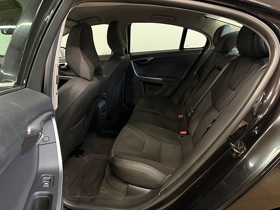 Volvo S60 10 of 26