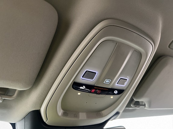 Volvo V90 26 of 30