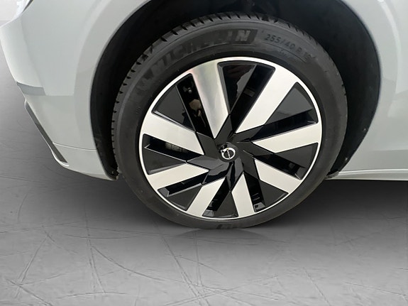 Volvo V90 10 of 30