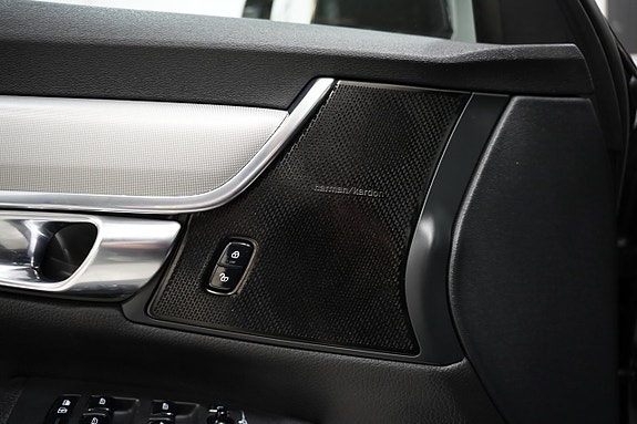 Volvo V90 10 of 27