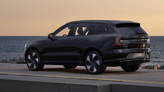 Volvo EX90 5 of 27
