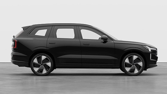 Volvo EX90 11 of 27