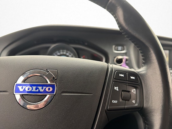 Volvo V40 18 of 30