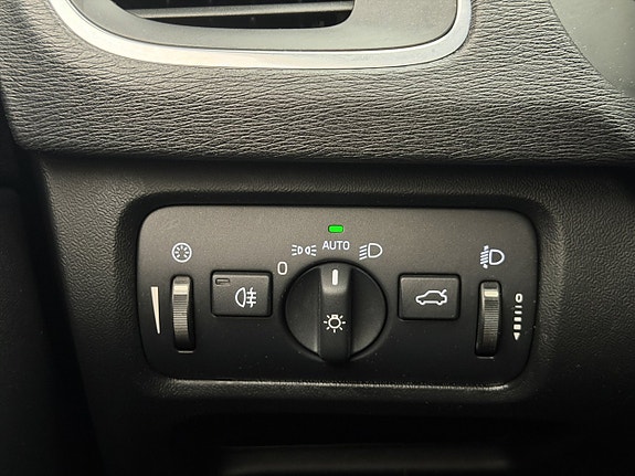 Volvo V40 15 of 30