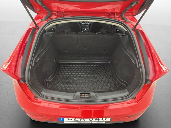 Volvo V40 27 of 30