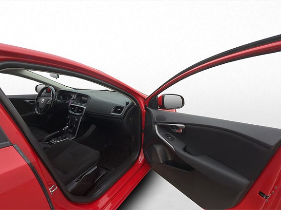 Volvo V40 24 of 30