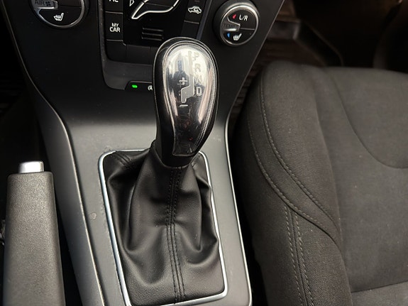 Volvo V40 23 of 30
