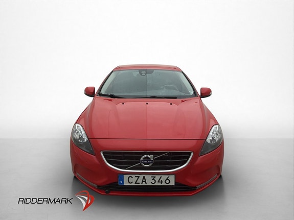 Volvo V40 2 of 30