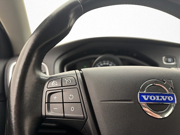 Volvo V40 16 of 30