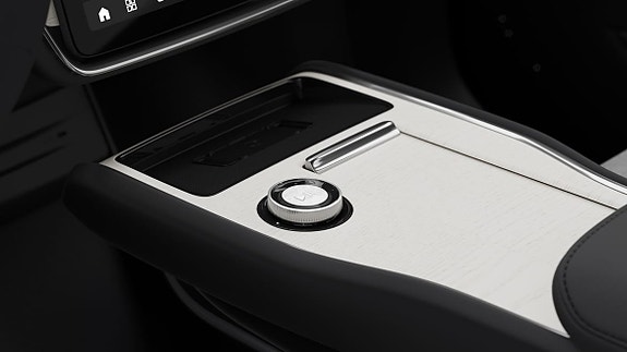 Volvo EX90 23 of 26