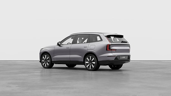 Volvo EX90 9 of 26