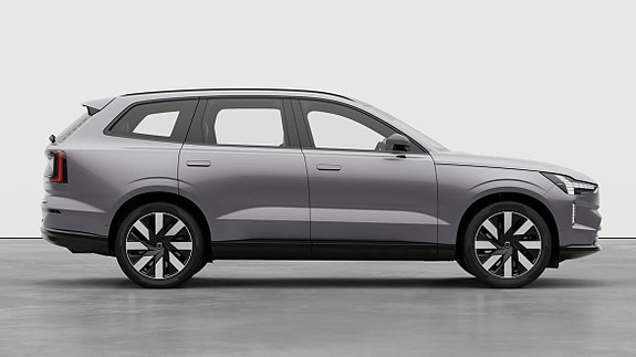 Volvo EX90 14 of 26